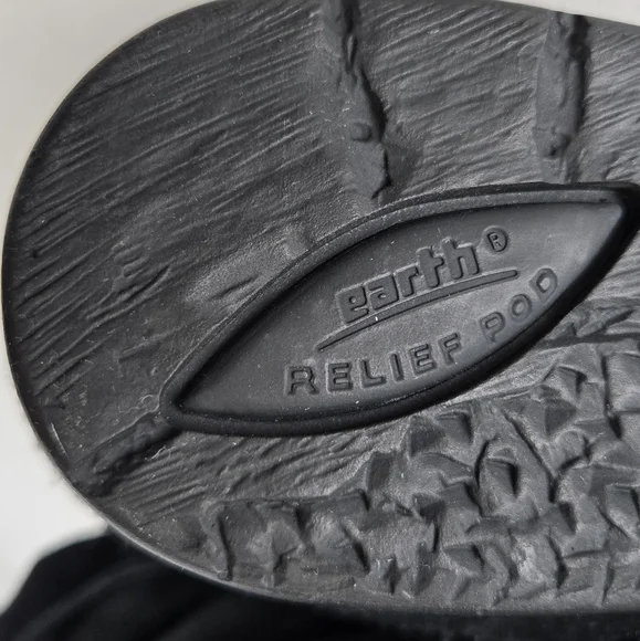 Earth Black Lace-Up Suede Leather Boots - Picture 13 of 14